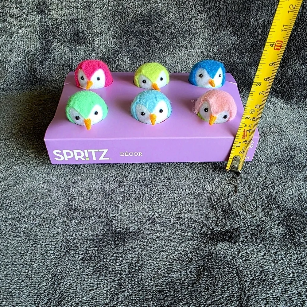 New 2025 Target Spritz Featherly Friends 7 Piece Easter Egg Carton Birds NWT